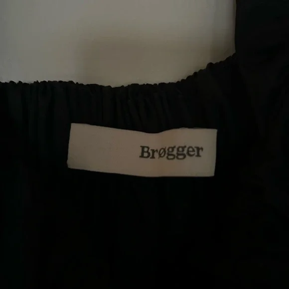 BRØGGER Olive Ruffle-Trimmed Ripstop Shell Top - Picture 7 of 8